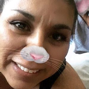 Meet your Posher, Ara